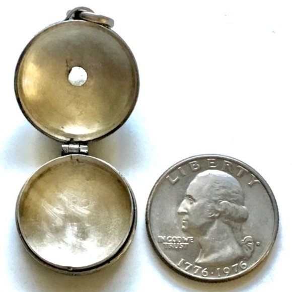 Artisan Handcrafted Sterling & MoonStone Locket Pendant - Picture 6 of 7